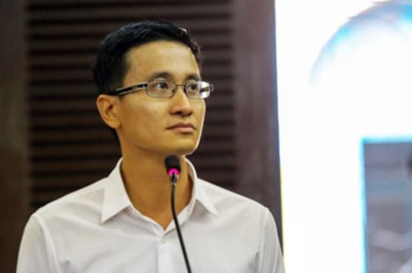 Trong khi đó sau 7 năm ồn ào đấu tố, đại gia Cao Toàn Mỹ gần như 'mất tích' khỏi truyền thông. Ảnh: Internet Trong khi đó sau 7 năm ồn ào đấu tố, đại gia Cao Toàn Mỹ gần như 'mất tích' khỏi truyền thông. Ảnh: Internet