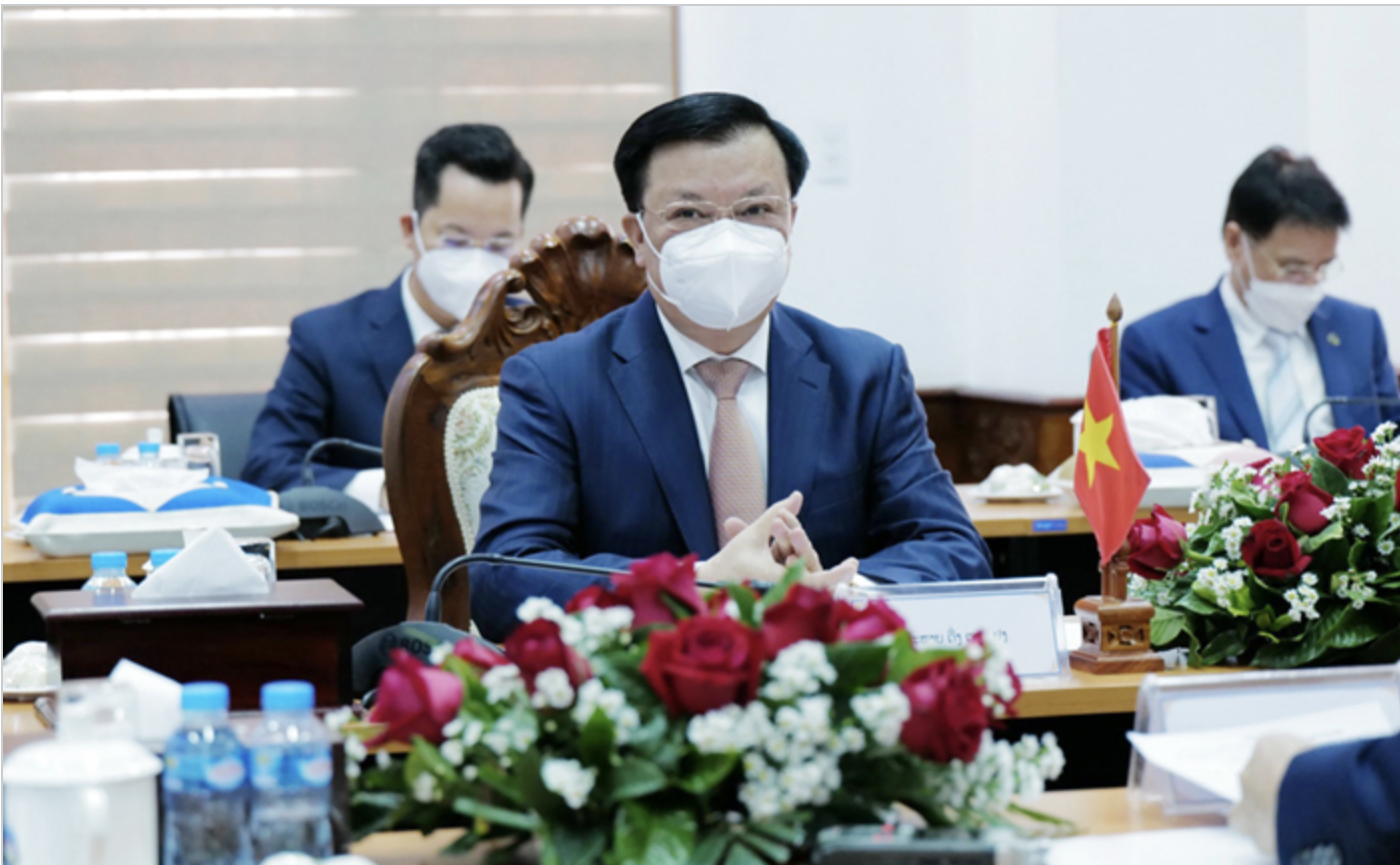 Bí thư Thành ủy Hà Nội Đinh Tiến Dũng phát biểu tại cuộc hội đàm