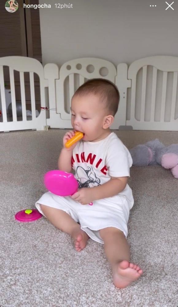 Loạt ảnh cuối tuần của gia đình Hồ Ngọc Hà khiến dân tình bấn loạn  - Ảnh 4