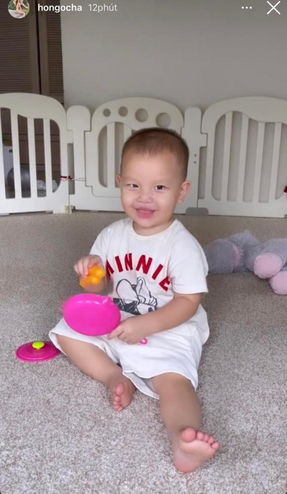 Biểu cảm của Leon khiến nhiều người phải bật cười. Ảnh chụp clip