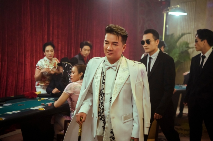 Đàm Vĩnh Hưng hé lộ góc khuất hậu ồn ào từ thiện: Kinh tế lao đao, muốn 'trả thù' hành động đáng lên án - Ảnh 3 Đàm Vĩnh Hưng hé lộ góc khuất hậu ồn ào từ thiện: Kinh tế lao đao, muốn 'trả thù' hành động đáng lên án - Ảnh 3