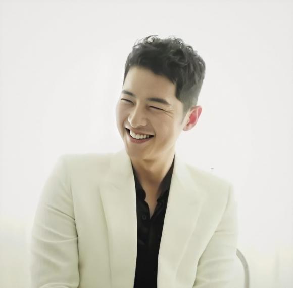 Hình ảnh mới nhất của Song Joong Ki khiến nhiều người không khỏi ngỡ ngàng. Ảnh: Internet Hình ảnh mới nhất của Song Joong Ki khiến nhiều người không khỏi ngỡ ngàng. Ảnh: Internet
