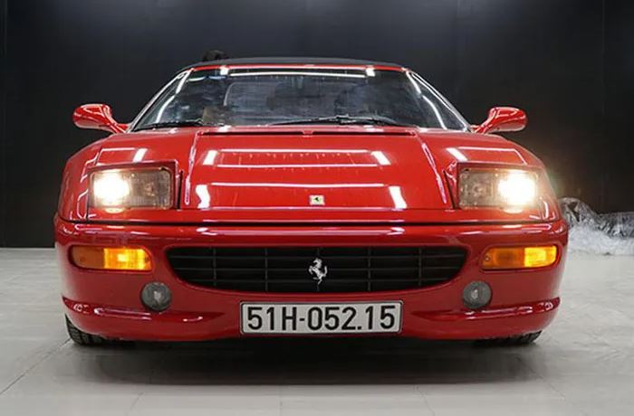 Đặng Lê Nguyên Vũ chơi lớn khi sắm siêu xe Ferrari F355 Spider có tuổi đời 'già' nhất hiện nay - Ảnh 6 Đặng Lê Nguyên Vũ chơi lớn khi sắm siêu xe Ferrari F355 Spider có tuổi đời 'già' nhất hiện nay - Ảnh 6