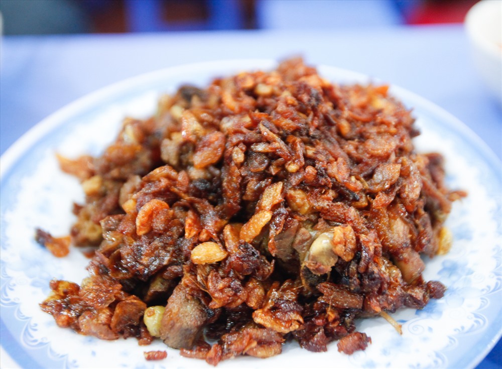 Món ngon mỗi ngày: Cách làm ngan cháy tỏi thơm ngon 'nhức nách'! - Ảnh 1