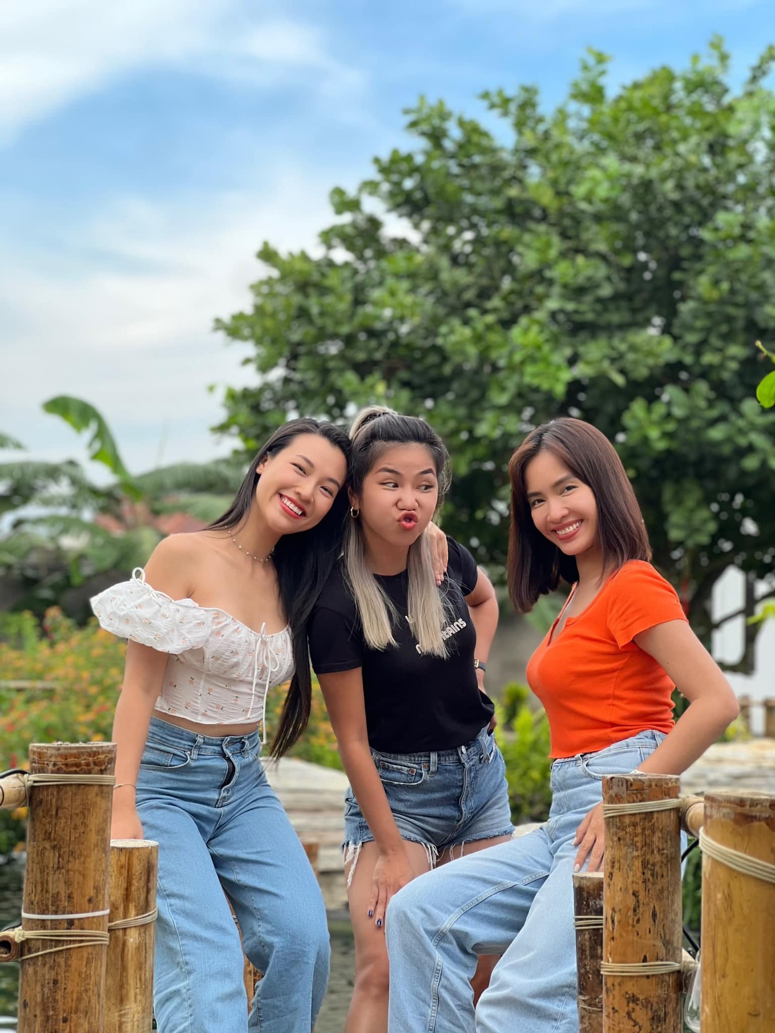 Hoàng Oanh bất ngờ đăng đàn đầy ẩn ý sau khi ly hôn - Ảnh 1 Hoàng Oanh bất ngờ đăng đàn đầy ẩn ý sau khi ly hôn - Ảnh 1