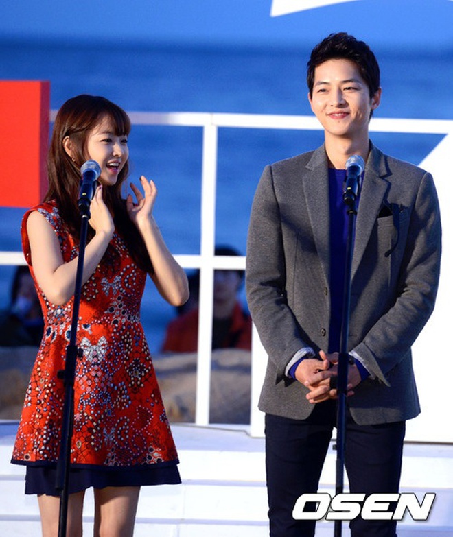 Không phải Song Hye Kyo, đây mới là cô gái Song Joong Ki làm điều đặc biệt - Ảnh 3 Không phải Song Hye Kyo, đây mới là cô gái Song Joong Ki làm điều đặc biệt - Ảnh 3