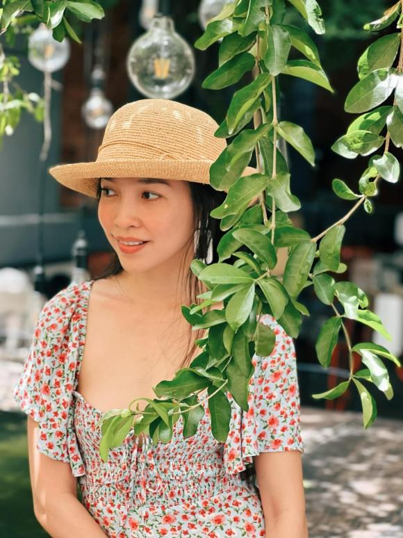 Hiền Thục tung loạt hình ảnh hớ hênh khoe đôi gò bồng đảo khiến dân tình 'nóng mắt'. Ảnh: Internet Hiền Thục tung loạt hình ảnh hớ hênh khoe đôi gò bồng đảo khiến dân tình 'nóng mắt'. Ảnh: Internet