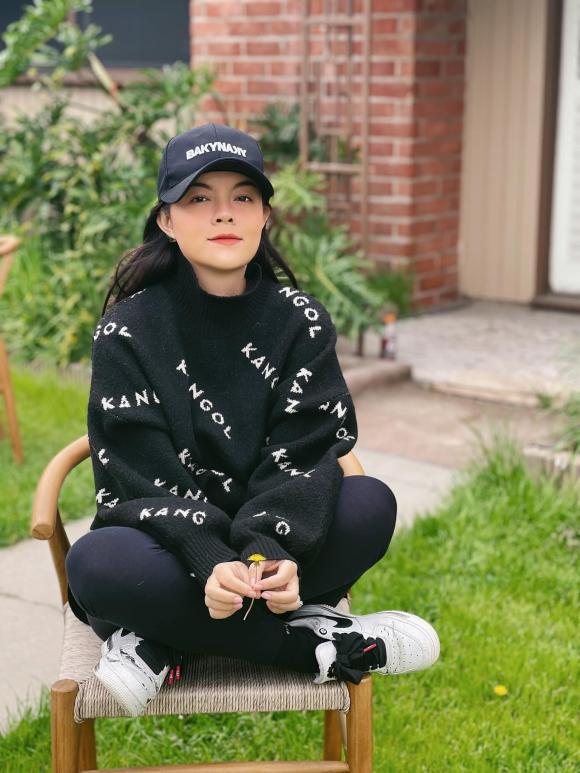 Thả 'sương sương' bức ảnh đi du lịch, Phạm Quỳnh Anh liên tục bị soi chi tiết mang bầu - Ảnh 4 Thả 'sương sương' bức ảnh đi du lịch, Phạm Quỳnh Anh liên tục bị soi chi tiết mang bầu - Ảnh 4