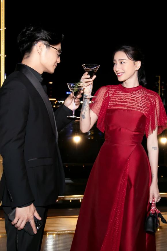 Ngô Thanh Vân và Huy Trần lại phát 'cẩu lương' cho cả thiên hạ sau đám cưới lãng mạn - Ảnh 3 Ngô Thanh Vân và Huy Trần lại phát 'cẩu lương' cho cả thiên hạ sau đám cưới lãng mạn - Ảnh 3