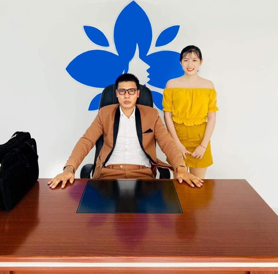 Diện mạo mới đây của Lộc Fuho khiến nhiều người không khỏi ngỡ ngàng, nghi đã tác động dao kéo. Ảnh: Facebook