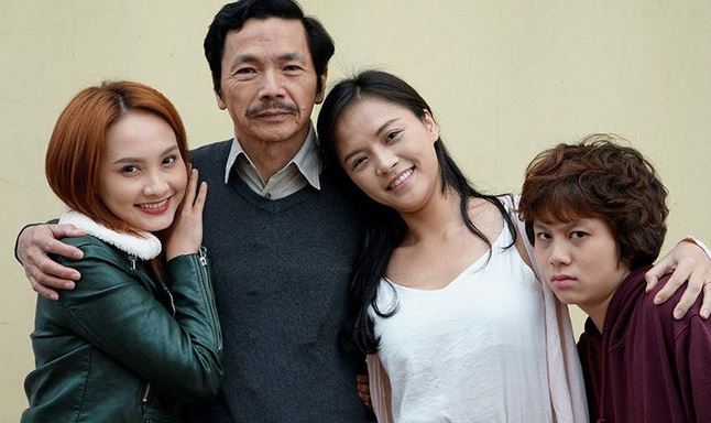 Vén màn hôn nhân hạnh phúc bình dị của 'ông bố quốc dân' NSND Trung Anh 2 Vén màn hôn nhân hạnh phúc bình dị của 'ông bố quốc dân' NSND Trung Anh 2