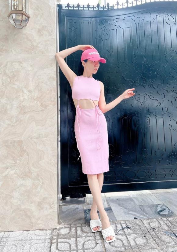 Lệ Quyên ngày càng gợi cảm và trẻ trung khi công khai yêu đương với tình trẻ Lâm Bảo Châu. Ảnh: Internet Lệ Quyên ngày càng gợi cảm và trẻ trung khi công khai yêu đương với tình trẻ Lâm Bảo Châu. Ảnh: Internet