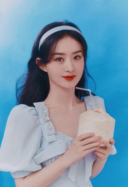 'Động' vào Triệu Lệ Dĩnh và Dương Mịch, Lưu Diệc Phi bất ngờ hứng về loạt chỉ trích - Ảnh 2 'Động' vào Triệu Lệ Dĩnh và Dương Mịch, Lưu Diệc Phi bất ngờ hứng về loạt chỉ trích - Ảnh 2