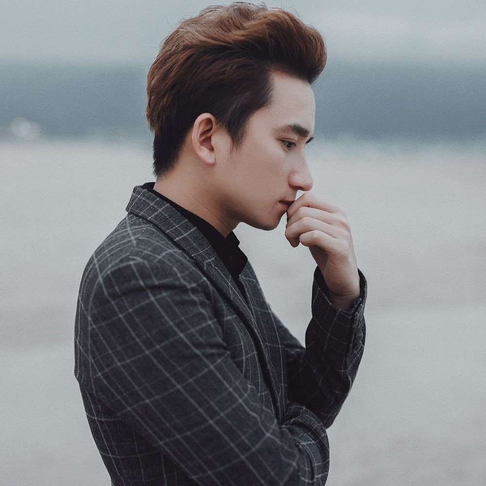 Phan Mạnh Quỳnh không khỏi ngán ngẩm chuyện nghệ sĩ 'hát chùa' trở thành xu hướng hiện nay. Ảnh: Internet