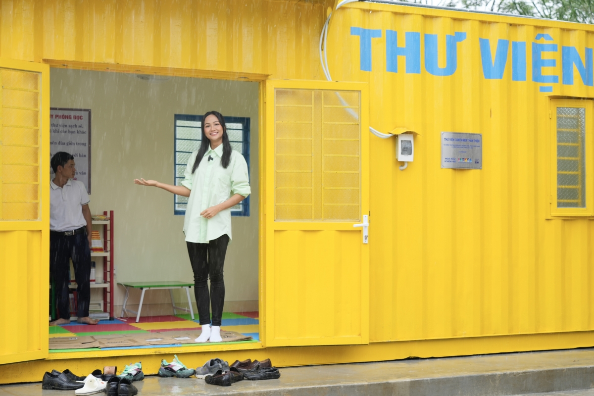 H'Hen Niê cầu cứu CĐM vì bị 'cướp' Facebook - Ảnh 2