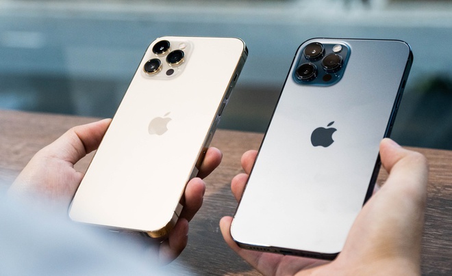 Các hệ thống bán lẻ nhỏ hơn như CellphoneS, Hoàng Hà Mobile, cho rằng Apple không cung ứng hàng mới iPhone 11 Pro và iPhone 11 Pro Max. Các hệ thống bán lẻ nhỏ hơn như CellphoneS, Hoàng Hà Mobile, cho rằng Apple không cung ứng hàng mới iPhone 11 Pro và iPhone 11 Pro Max.