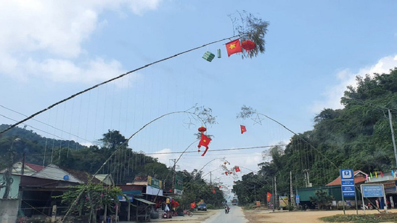 Theo quan niệm dân gian, cây nêu được dựng vào dịp Tết Nguyên đán có ý nghĩa thiêng liêng, mang lại may mắn cho gia chủ. Ảnh minh hoạ Theo quan niệm dân gian, cây nêu được dựng vào dịp Tết Nguyên đán có ý nghĩa thiêng liêng, mang lại may mắn cho gia chủ. Ảnh minh hoạ