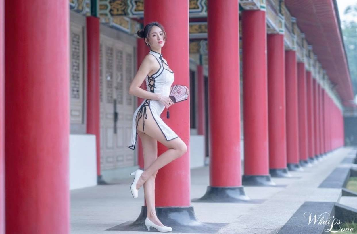 Những bộ trang phục này bị đánh giá là thiếu tinh tế và xúc phạm truyền thống. Những bộ trang phục này bị đánh giá là thiếu tinh tế và xúc phạm truyền thống.