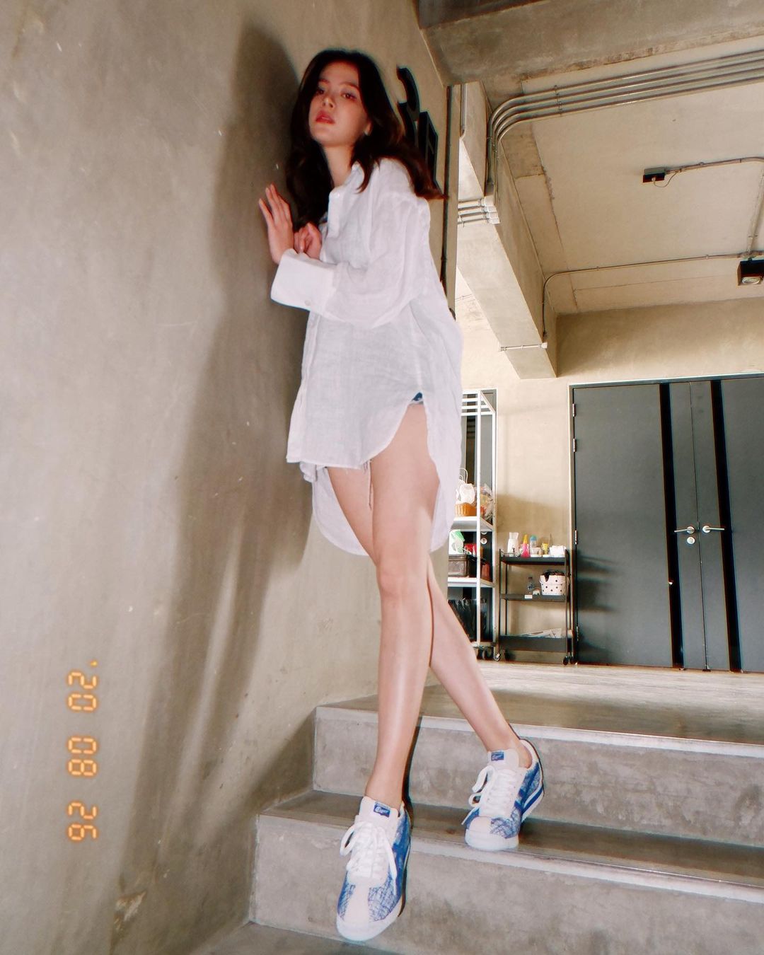 'Nữ thần' Thái Lan từng trượt dài vì clip nóng khoe lưng trần quyến rũ hút 800K like