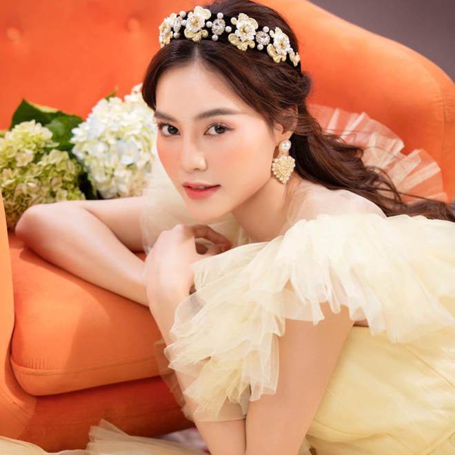 Vốn nổi tiếng là mỹ nhân xinh đẹp và thành công trong làng giải trí Việt, Ninh Dương Lan Ngọc được rất nhiều người yêu thích không chỉ tính cách hài hước mà nhan sắc ngày càng lên hương. Ảnh: FB Vốn nổi tiếng là mỹ nhân xinh đẹp và thành công trong làng giải trí Việt, Ninh Dương Lan Ngọc được rất nhiều người yêu thích không chỉ tính cách hài hước mà nhan sắc ngày càng lên hương. Ảnh: FB