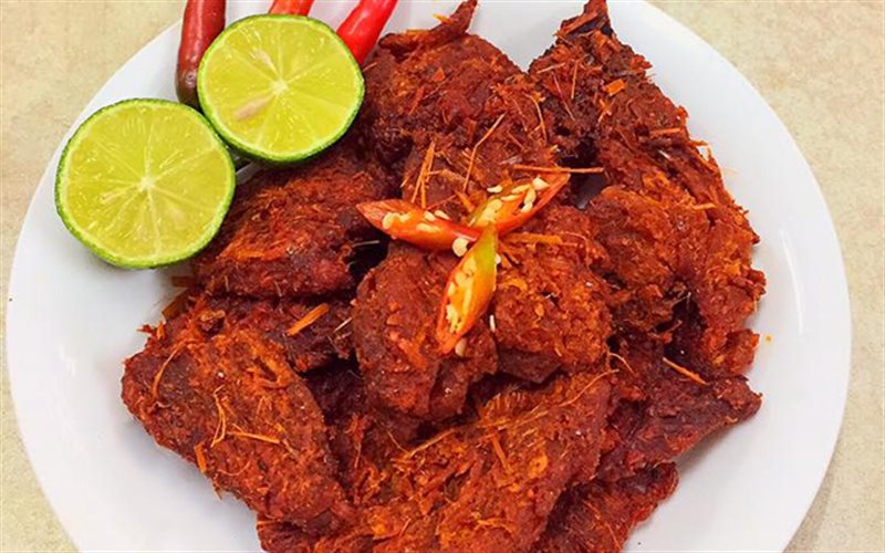 Thịt bò khô sợi, thịt bò khô miếng... là món ăn vặt khá phổ biến, đặc biệt được tiêu thụ nhiều trong các dịp lễ tết. Ảnh: FB