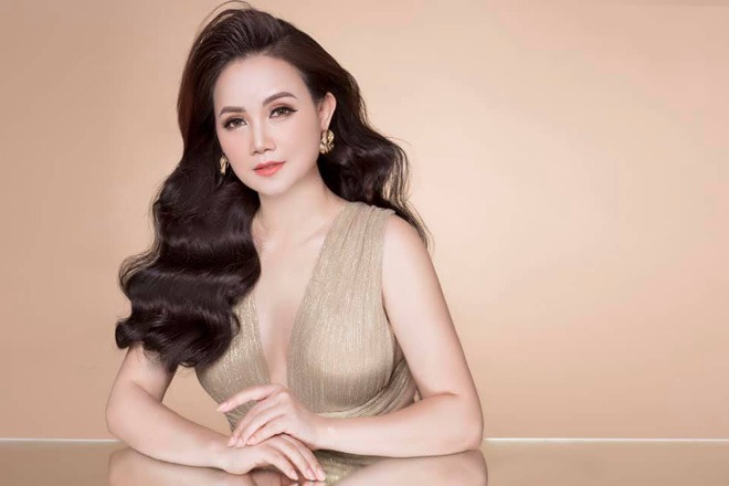 Ở tuổi 45, Hoàng Yến vẫn sở hữu vẻ đẹp khiến nhiều chị em mơ ước. Ảnh: Fb