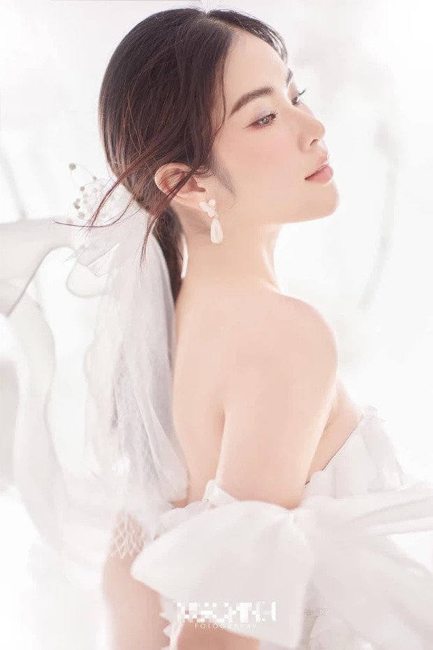 Sau thời gian im hơi lặng tiếng, nhan sắc Nam Anh ngày càng mặn mà, các đường nét hài hoà trên khuôn mặt sẽ là lợi thế lớn khiến cô trở thành 1 trong những thí sinh đáng gờm của mùa Miss Universer Việt Nam 2021. Ảnh: FB