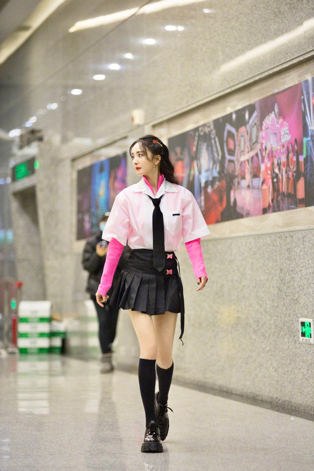 Việc Dương Mịch và Lưu Khải Uy từ khi công khai tình cảm đến khi ly hôn đã tạo ra không ít ồn ào khiến truyền thông và người hâm mộ choáng váng.