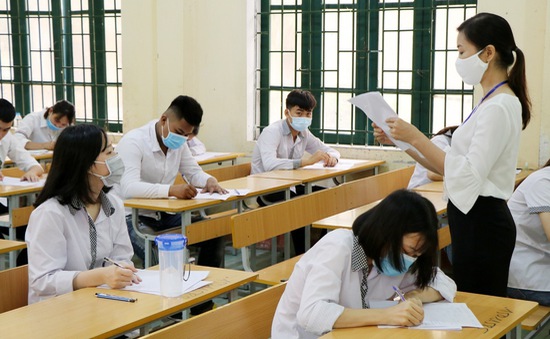 Kỳ thi tốt nghiệp trung học phổ thông năm 2021 dự kiến sẽ diễn ra từ ngày 6 đến ngày 8/7. Thời gian đăng ký dự thi dự kiến từ ngày 26/4 đến hết ngày 10/5. Ảnh minh hoạ Kỳ thi tốt nghiệp trung học phổ thông năm 2021 dự kiến sẽ diễn ra từ ngày 6 đến ngày 8/7. Thời gian đăng ký dự thi dự kiến từ ngày 26/4 đến hết ngày 10/5. Ảnh minh hoạ