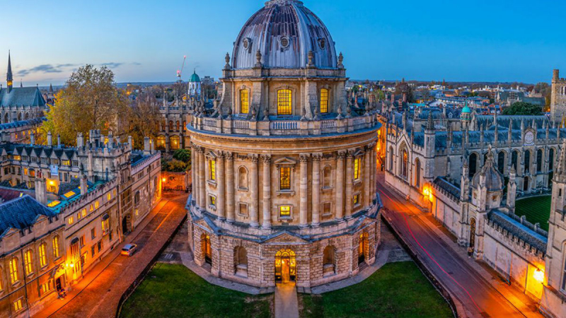Mặc dù ngày thành lập của Đại học Oxford chưa được xác định, nhưng có bằng chứng cho rằng hoạt động giảng dạy của trường đã diễn ra từ năm 1096 hoặc sớm hơn. Ảnh: GI Mặc dù ngày thành lập của Đại học Oxford chưa được xác định, nhưng có bằng chứng cho rằng hoạt động giảng dạy của trường đã diễn ra từ năm 1096 hoặc sớm hơn. Ảnh: GI