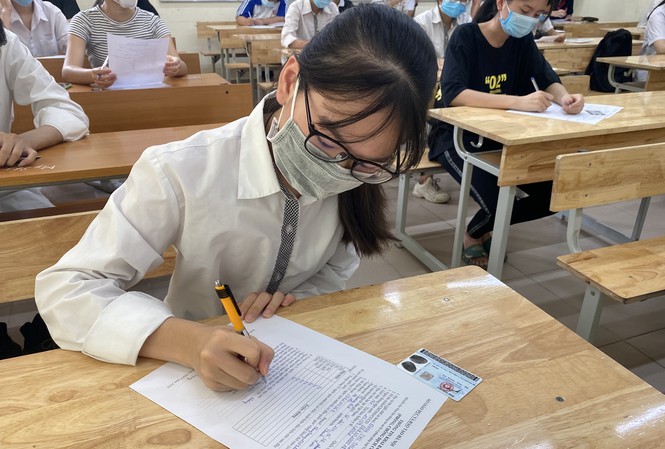 Ngày 5/4, Bộ GD-ĐT ban hành công văn hướng dẫn tổ chức Kỳ thi tốt nghiệp THPT năm 2021. Trong đó, lịch thi chính thức kỳ thi tốt nghiệp THPT 2021 được xác định từ ngày 6/7 đến 9/7. Ảnh minh hoạ