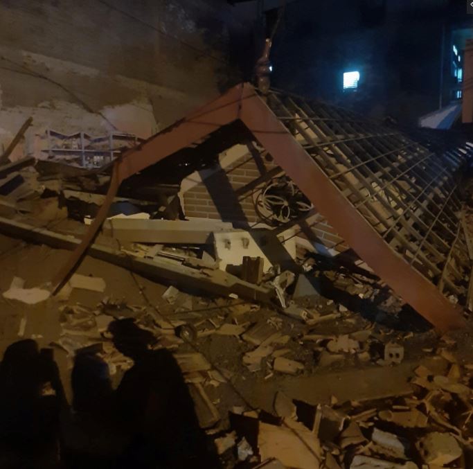 Được biết, căn nhà bị sập được xây từ năm 1993, tài sản bên trong không có nhiều. Ảnh: FB