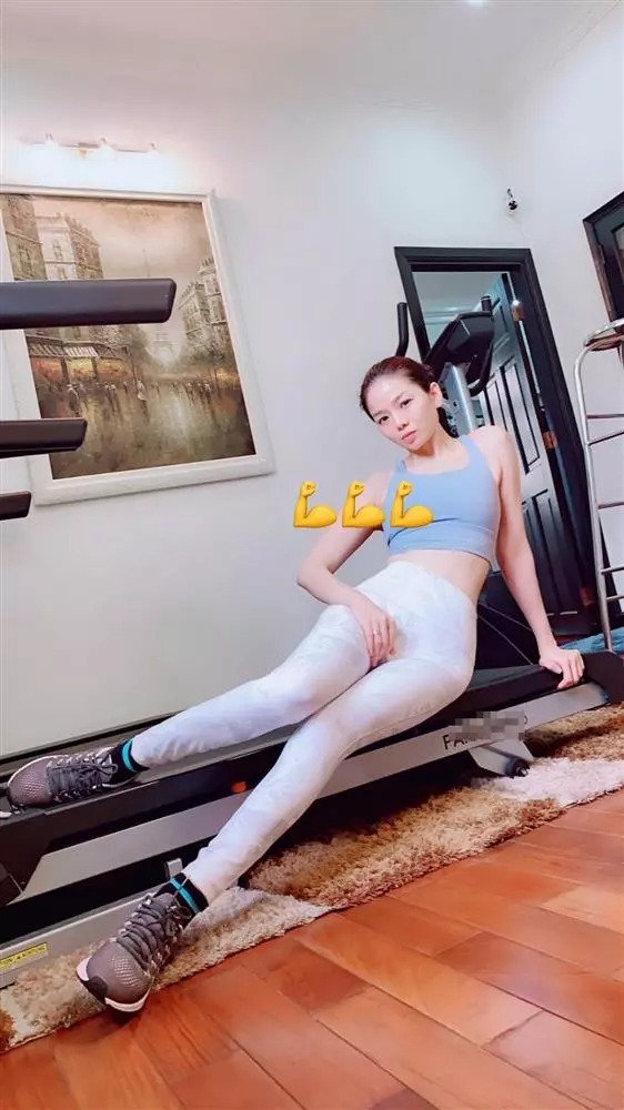 Lệ Quyên và những màn pose dáng trong phòng gym khiến dân tình nhìn cũng thấy 'đỏ mặt' - Ảnh 6 Lệ Quyên và những màn pose dáng trong phòng gym khiến dân tình nhìn cũng thấy 'đỏ mặt' - Ảnh 6