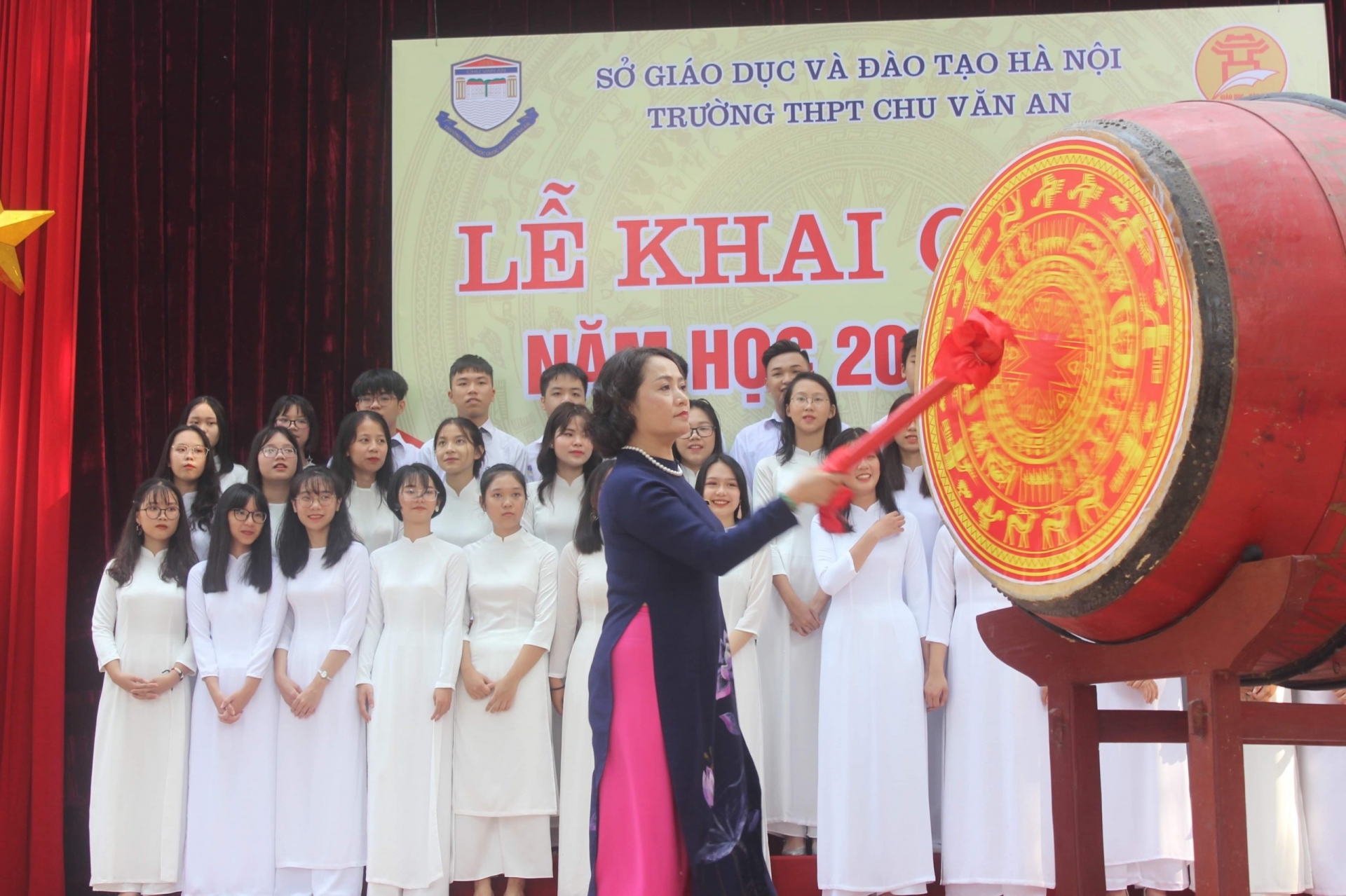 Chu Văn An là trường THPT công lập đầu tiên của Hà Nội và Việt Nam được công nhận là trường thành viên của Tổ chức Cambridge. Ảnh: THPT Chu Văn An