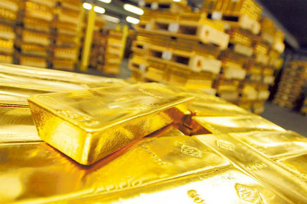 Hiện tại, 1 ounce vàng thế giới có giá 49,7 triệu đồng/lượng, vẫn thấp hơn giá các doanh nghiệp trong nước đưa ra khoảng dưới 6 triệu đồng. Ảnh minh hoạ Hiện tại, 1 ounce vàng thế giới có giá 49,7 triệu đồng/lượng, vẫn thấp hơn giá các doanh nghiệp trong nước đưa ra khoảng dưới 6 triệu đồng. Ảnh minh hoạ
