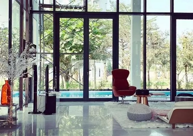 Ngọc Trinh đổi phong thuỷ căn biệt thự 50 tỷ sau vụ mất trộm BST đồng hồ triệu đô Ngọc Trinh đổi phong thuỷ căn biệt thự 50 tỷ sau vụ mất trộm BST đồng hồ triệu đô