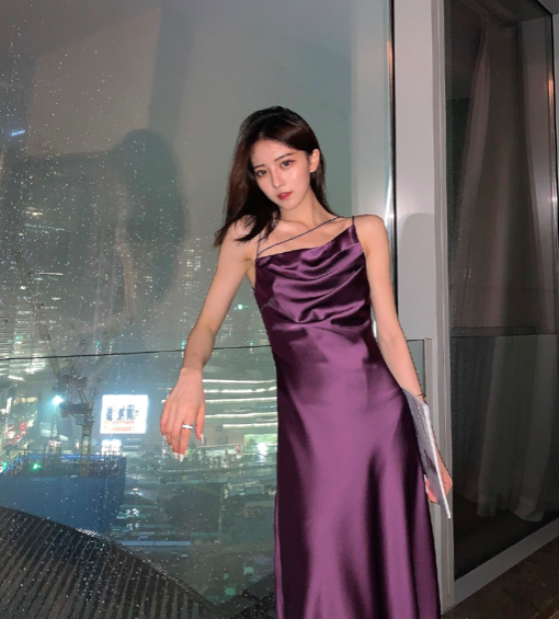 Nữ người mẫu xinh đẹp bị bạn huỷ hôn vì làm sugar baby của nhiều đại gia