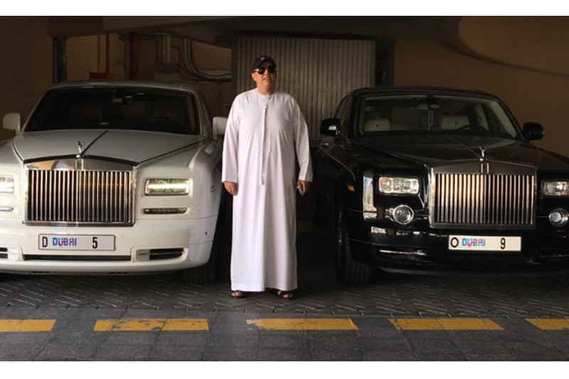 Không có gì ngoài tiền và vàng nên những đại gia chơi xe sang tại Tiểu vương quốc Ả Rập thống nhất sẵn sàng bỏ ra hàng triệu USD để sở hữu những biển số xe cực ngắn.