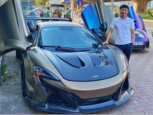 Chân dung 3 đại gia đình đám góp mặt trong MV mới của Khắc Việt Chân dung 3 đại gia đình đám góp mặt trong MV mới của Khắc Việt