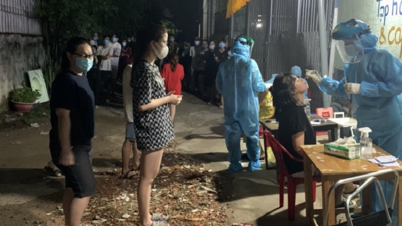 HCDC khuyến cáo, người dân cần nâng cao cảnh giác; đồng thời tự giác khai báo y tế, nhất là những người có sinh hoạt hoặc liên quan với Tổ chức Giáo phái truyền giáo Phục Hưng mà chưa được chính quyền hoặc cơ quan y tế liên hệ. Ảnh minh hoạ