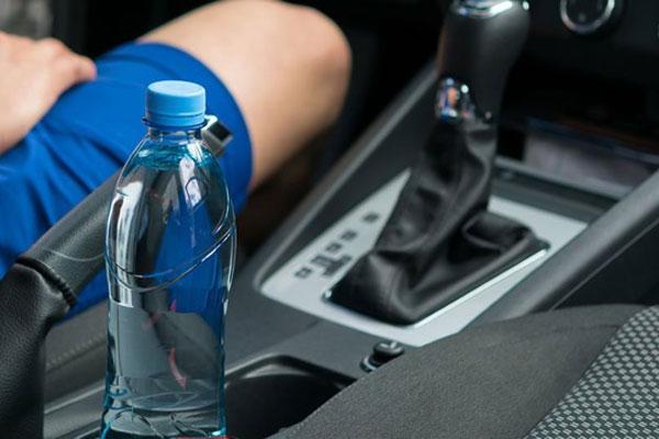 Hà Nội và Bắc bộ quay cuồng trong nắng nóng 40 độ: Cách bảo vệ ô tô giữa thời tiết như đổ lửa Hà Nội và Bắc bộ quay cuồng trong nắng nóng 40 độ: Cách bảo vệ ô tô giữa thời tiết như đổ lửa