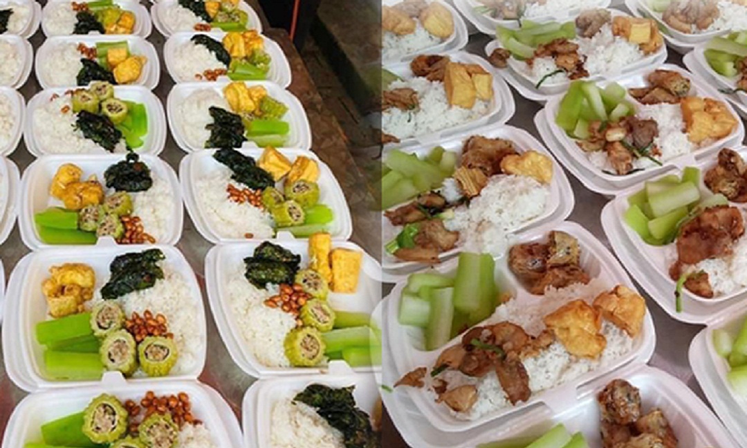 Đội ngũ hậu cần nấu cơm bằng cả tấm lòng của mình. Vì vậy, nếu không giúp được gì thì cũng đừng buông lời cay đắng. Ảnh: FB