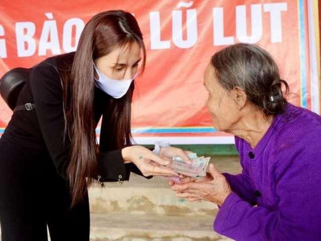 Đến lượt Thủy Tiên bị gửi đơn tố giác không minh bạch 178 tỷ tiền từ thiện 3 Đến lượt Thủy Tiên bị gửi đơn tố giác không minh bạch 178 tỷ tiền từ thiện 3