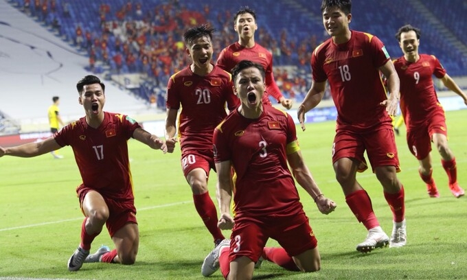 Quê nhà thầy Park treo đầy băng rôn, mừng đội tuyển Việt Nam làm nên kì tích tại vòng loại World Cup - Ảnh 1