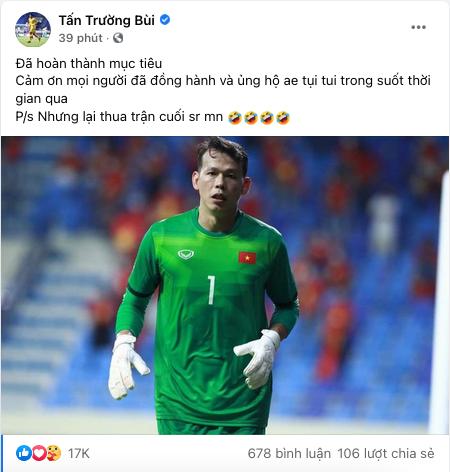 Bùi Tiến Dũng bị mỉa mai 'tuổi già lên, tên mất hút' khi đăng ảnh bán áo trong lúc đồng đội vừa làm lên lịch sử - Ảnh 1 Bùi Tiến Dũng bị mỉa mai 'tuổi già lên, tên mất hút' khi đăng ảnh bán áo trong lúc đồng đội vừa làm lên lịch sử - Ảnh 1