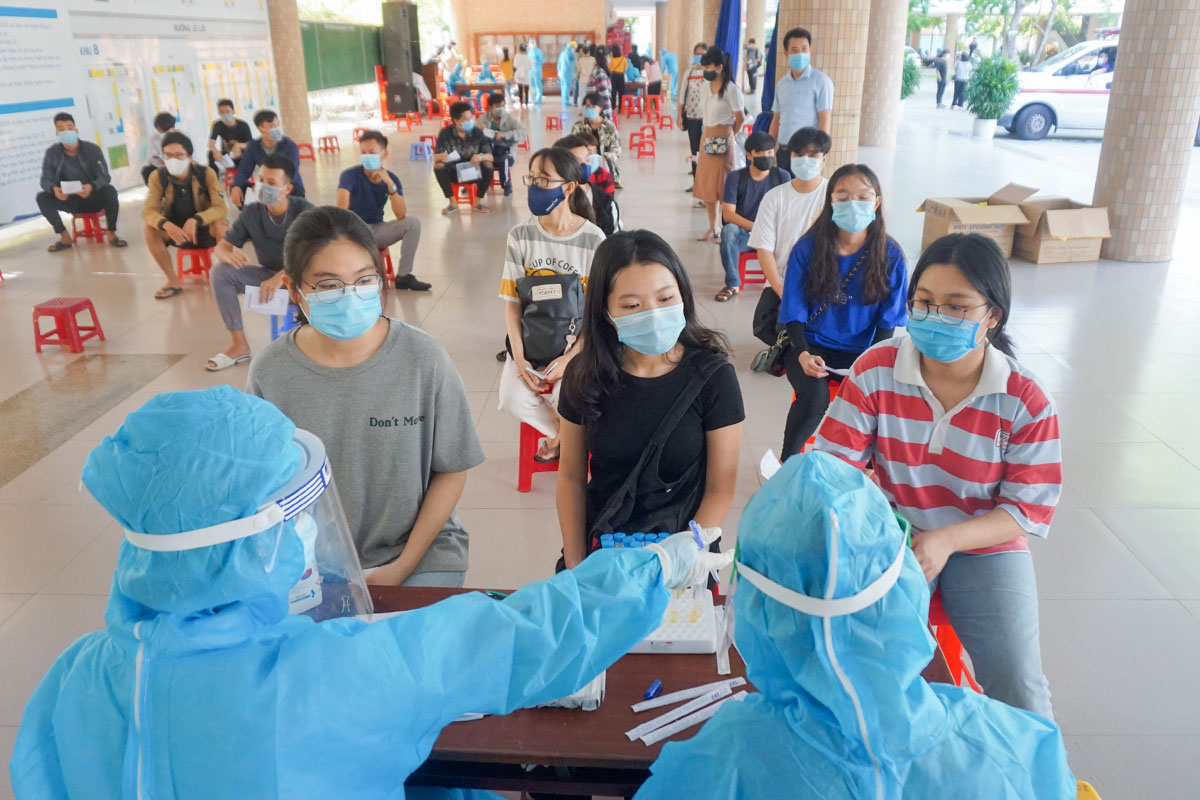 Thi tốt nghiệp THPT năm 2021: Thí sinh F2 có thể được thi đợt 1 nếu có nguyện vọng 1 Thi tốt nghiệp THPT năm 2021: Thí sinh F2 có thể được thi đợt 1 nếu có nguyện vọng 1