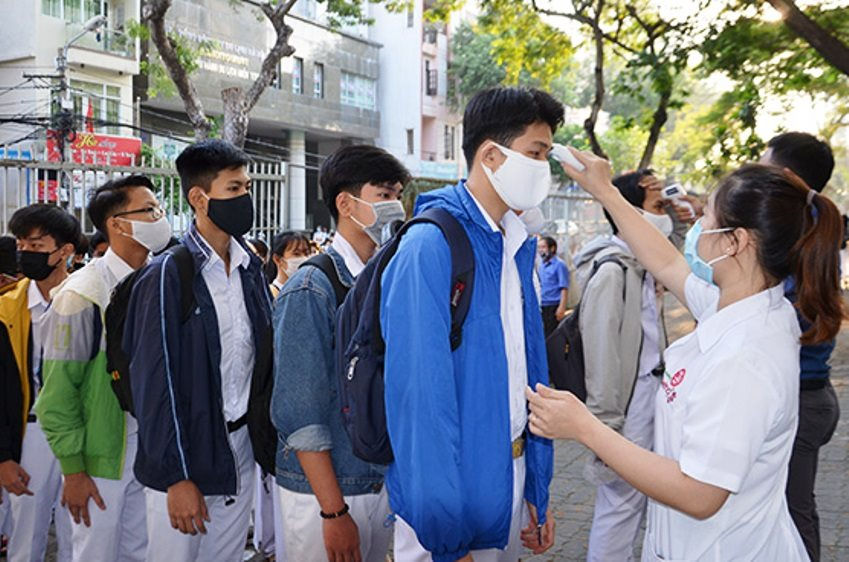 Trong bối cảnh dịch bệnh phức tạp ở nhiều địa phương như TP.HCM, vẫn dự kiến tổ chức kỳ thi theo 2 đợt như Bộ đã đưa ra. Ảnh minh hoạ