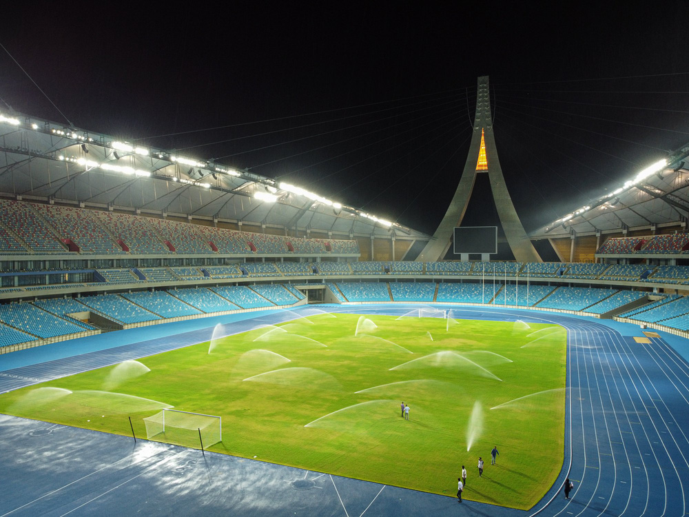 SVĐ Mỹ Đình bị chê ‘như bò gặm’, NHM cay đắng khi Campuchia khoe SVĐ đẹp như mơ