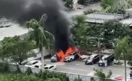 Nghi vợ ngoại tình với sếp, chồng đốt ô tô tình địch trong bãi xe gây thiệt hại 2 tỷ đồng