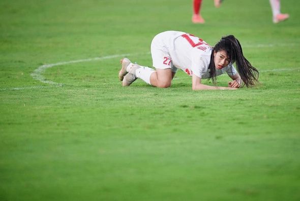 Theo ông Chung, nếu bản thân mỗi thành viên không tự vượt khó thì chúng tôi không thể có được thành tích như vậy. Có những lúc toàn đội đã rất nản, tưởng chừng không thể thi đấu, nhưng rồi tất cả đã vượt qua… Theo ông Chung, nếu bản thân mỗi thành viên không tự vượt khó thì chúng tôi không thể có được thành tích như vậy. Có những lúc toàn đội đã rất nản, tưởng chừng không thể thi đấu, nhưng rồi tất cả đã vượt qua…